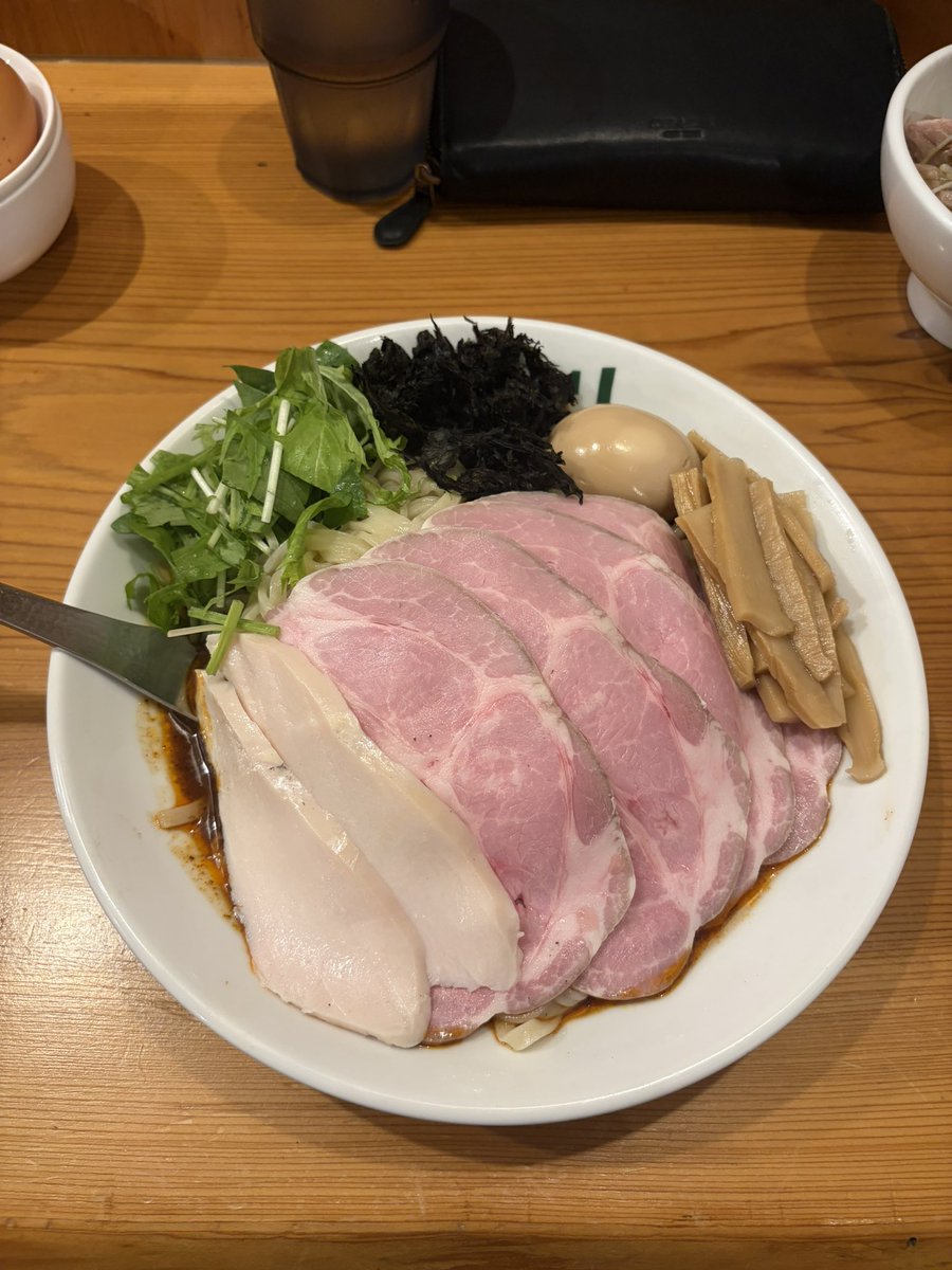 hirospecial1982's tweet photo. シルバーウィーク最終日はお気に入りのイロドリへ！
和えそば冷やしいただきました！相変わらず美味いぜ！ごちそうさまでした😋
#ラーメン
#イロドリ
#鶏白湯
#和えそば冷やし https://t.co/n9W5tCn4CQ
