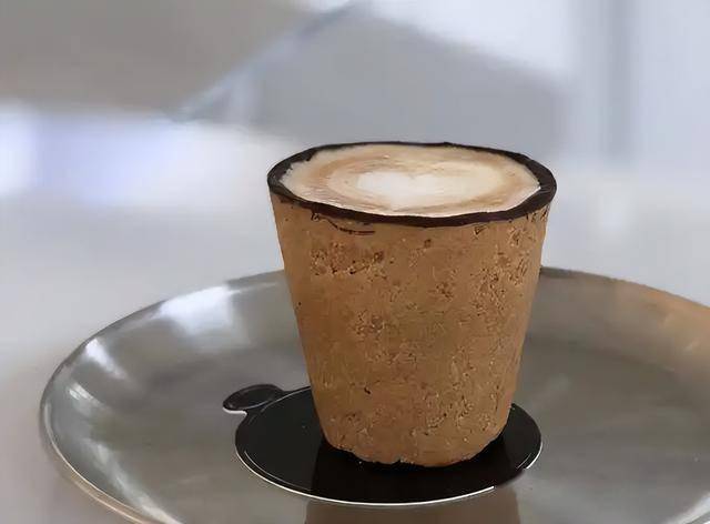 desnenta_amkel's tweet photo. Tried a zero-waste coffee shop today! Their barista made my oat latte with upcycled coffee ground cookies—tastes amazing and cuts waste. Small steps, big vibes.， https://t.co/O14zvNSPkN