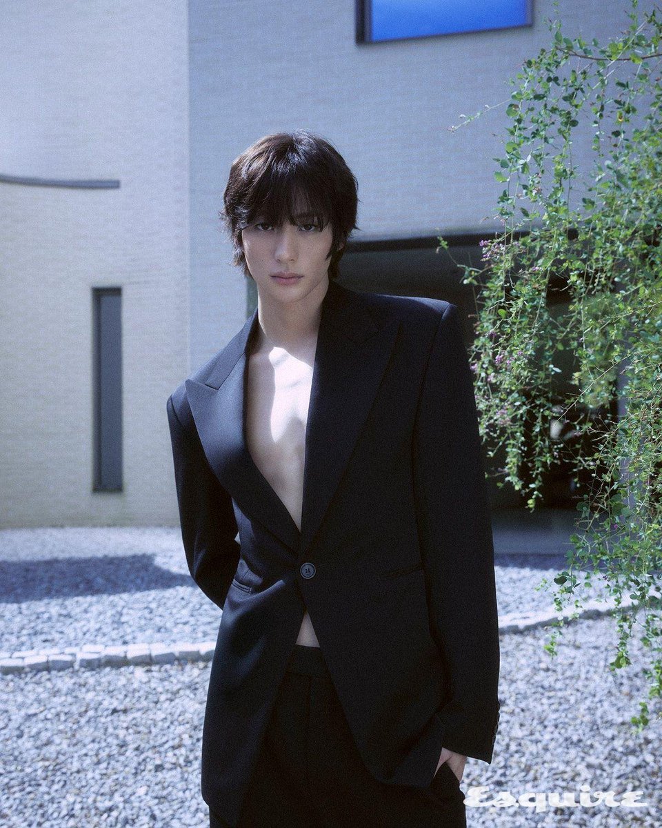 kleeanton's tweet photo. In the quiet language of tailoring, a black suit speaks volumes before a single word is uttered. For Esquire, shoot the intersection of timeless elegance and modern presence : Monochrome perfection. https://t.co/oYju8iuqGy