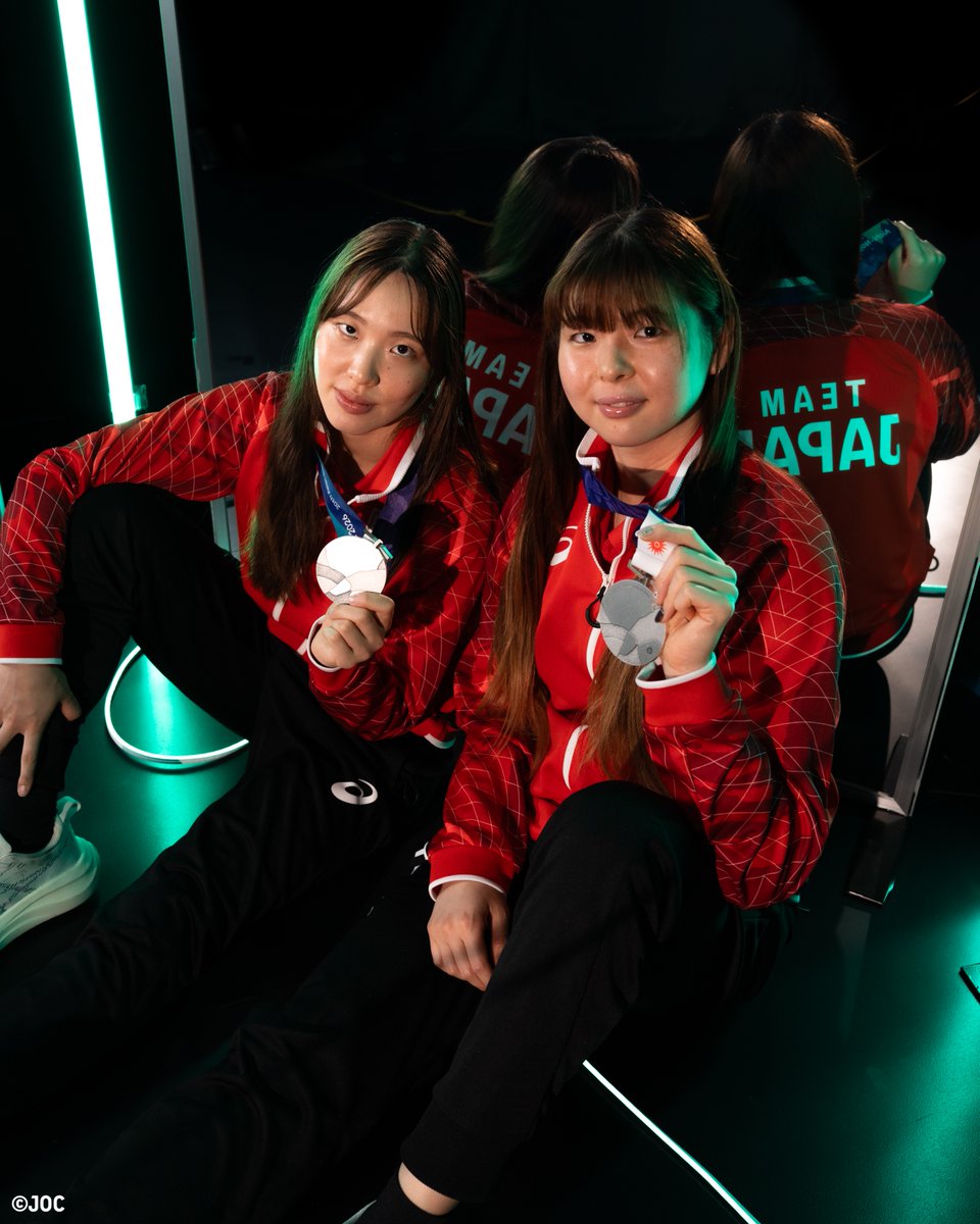 TeamJapan's tweet photo. Portrait📷

#愛知名古屋2026 🇯🇵
バレーボール女子 
関菜々巳 選手
山田二千華 選手

@JVA_Volleyball 
@Nanazo0612
@0ew6k10325680b
#TEAMJAPAN
#ともに一歩踏み出す勇気を
