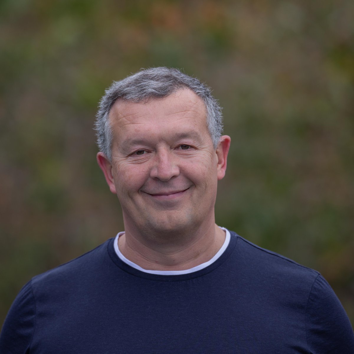andreybleme's tweet photo. Luiz André Barroso’s work influenced me a lot in how I think about systems, and even about my career.

I decided to write about his work with @JeffDean on some topics that interest me a lot: tail latency and the systems behind the modern internet. https://t.co/wIzMXBtJXK https://t.co/i9fBdacxHH