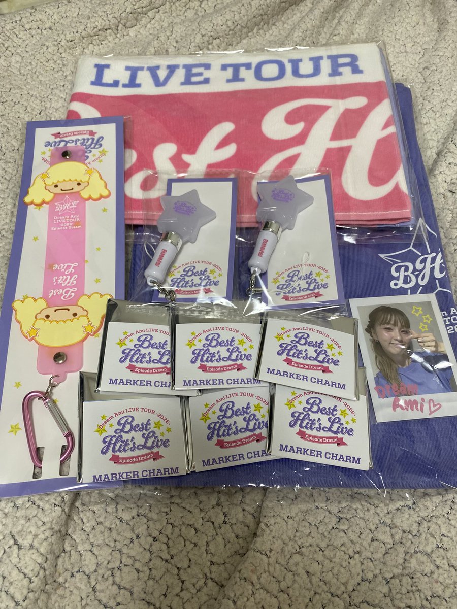 X18058675265642's tweet photo. Amiちゃんのグッズ届いた‼︎😍 可愛い!💖
チャームは6個買って
一通り集め+Shizukaさん2個欲しかったから
計画通りやし、ランダムでこんな揃うの
嬉しいけどShizukaさん3個も来た😆❤️🔥
いや、Amiちゃん!😂笑
#DreamAmi #BestHitsLive
#Episode #Dream #グッズ
#Aya #Ami #Shizuka #Erie https://t.co/iLFND8MhFm