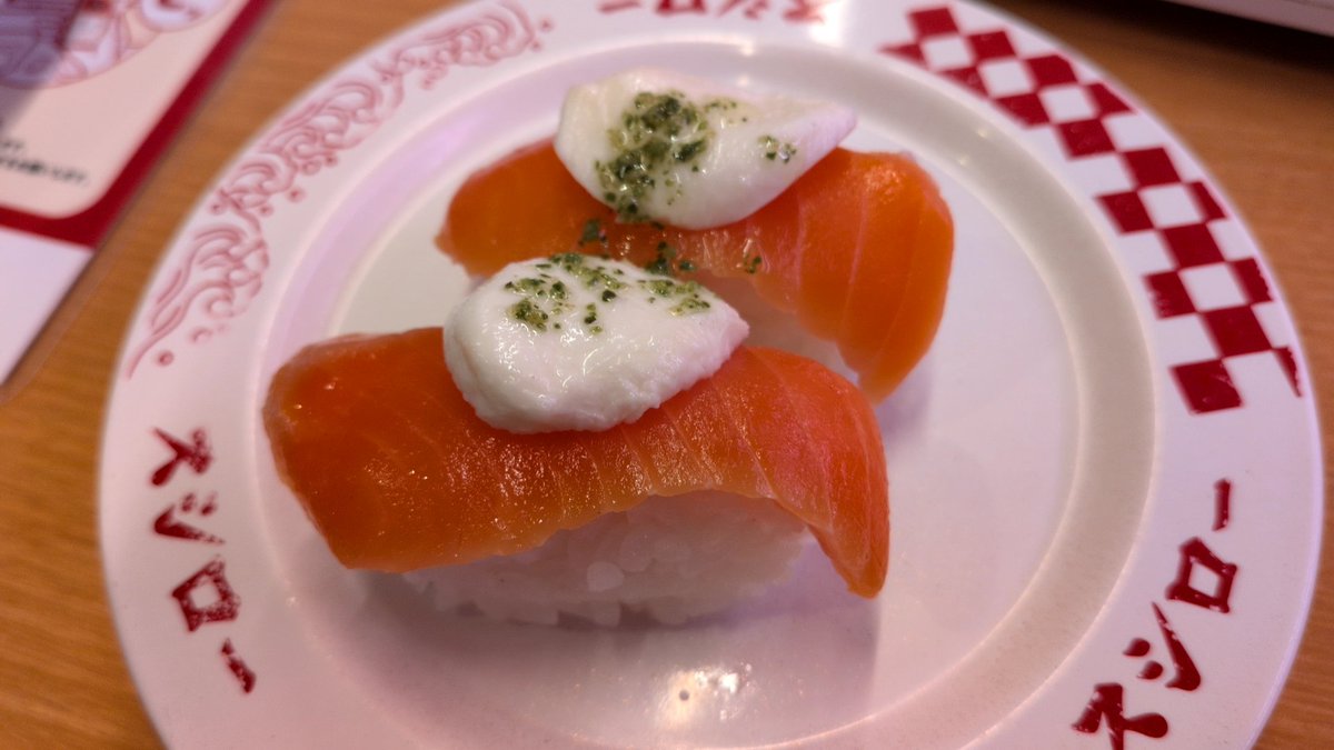 asami_rabbit's tweet photo. 飯テロ写真撮るの、実は結構たいへんなんだよね、、
(同じお店、同じメニューを頼みがちなのでバリエーションが増えない)
でもがんばる！
ねこさまのために！ https://t.co/Xfv6p2fIpG