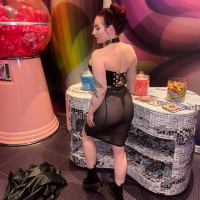 YesMissBlake's tweet photo. #NewProfilePic https://t.co/Xz65395saK