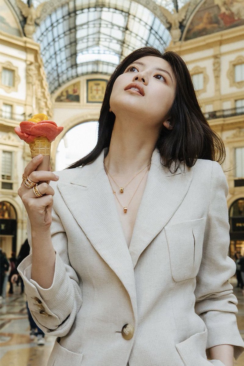 MIOMIO55555's tweet photo. 今田美桜 VOGUE JAPAN Part③💕

#今田美桜　#mioimada https://t.co/35OXs0dYlq