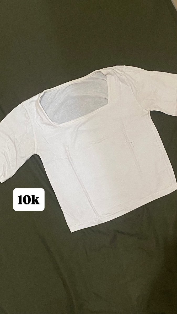 bekaindly's tweet photo. not in sale but still cheap😦

17. tanktop floral (15k)
18. tanktop plisket purpur (30k)
19. square neck croptop (10k)
20. top lace pita (25k) https://t.co/fapyX0wb1b