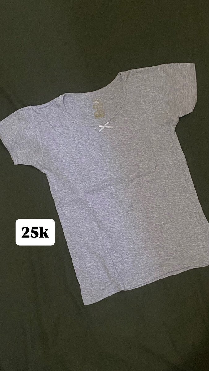 bekaindly's tweet photo. not in sale but still cheap😦

17. tanktop floral (15k)
18. tanktop plisket purpur (30k)
19. square neck croptop (10k)
20. top lace pita (25k) https://t.co/fapyX0wb1b