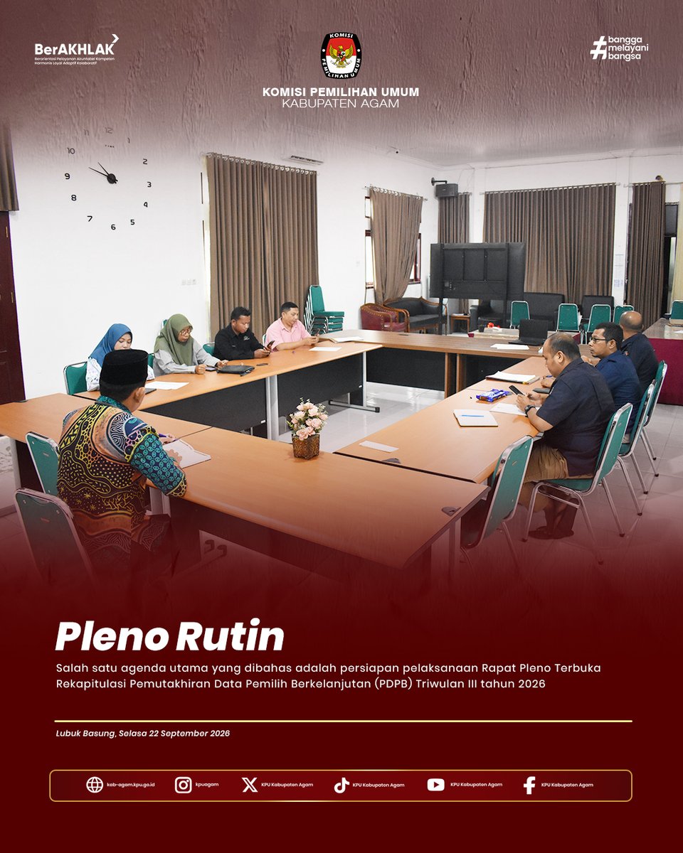 kpu_agam's tweet photo. #temanpemilih Ketua Komisi Pemilihan Umum (KPU) Kabupaten Agam menggelar rapat pleno rutin di Aula Husni Kamil Manik, Kantor KPU Kabupaten Agam, Lubuk Basung, Selasa (22/09). 
#kpumelayani
#kpuagam
#humaskpuagam https://t.co/rN1WCdLsYV