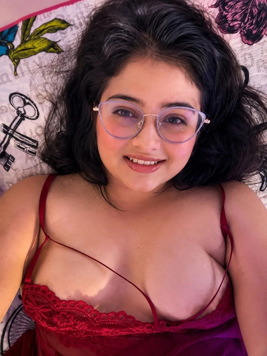 Megharajput09's tweet photo. Ya ladki toh pyari hai yaar 🥰 https://t.co/6hRUXEhlqu