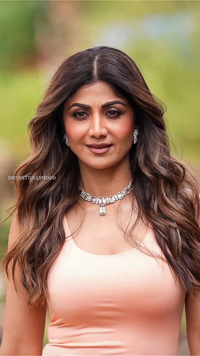 CopyCat1432's tweet photo. Shilpa Shetty 🩷✨️
#Shilpa #ShilpaShetty https://t.co/ZYMtk7L36n