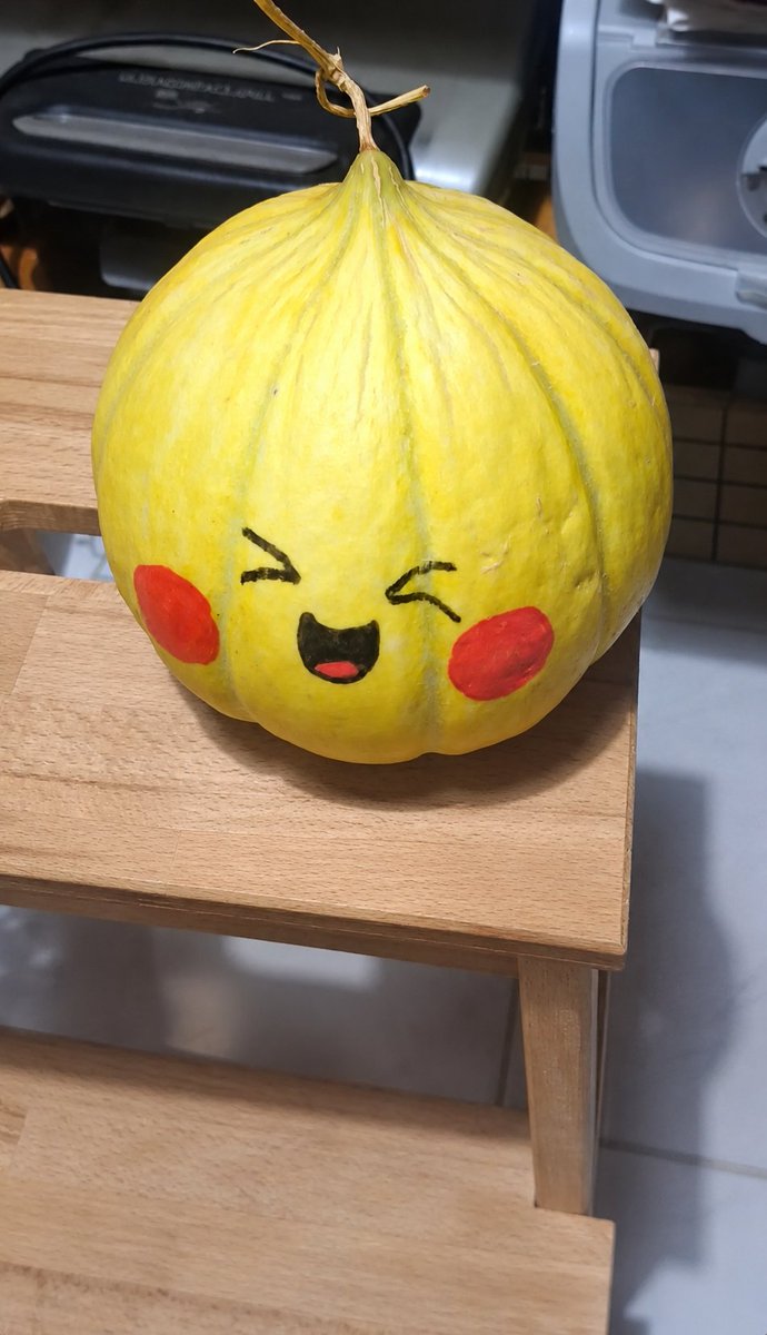 pirayenella's tweet photo. 8 yaşındaki yeğenimin yerli ve milli Pikachu çalışması... Anime sektörünün bu şaheserden haberi var mı? ⚡️😭 https://t.co/DebMGCneeB