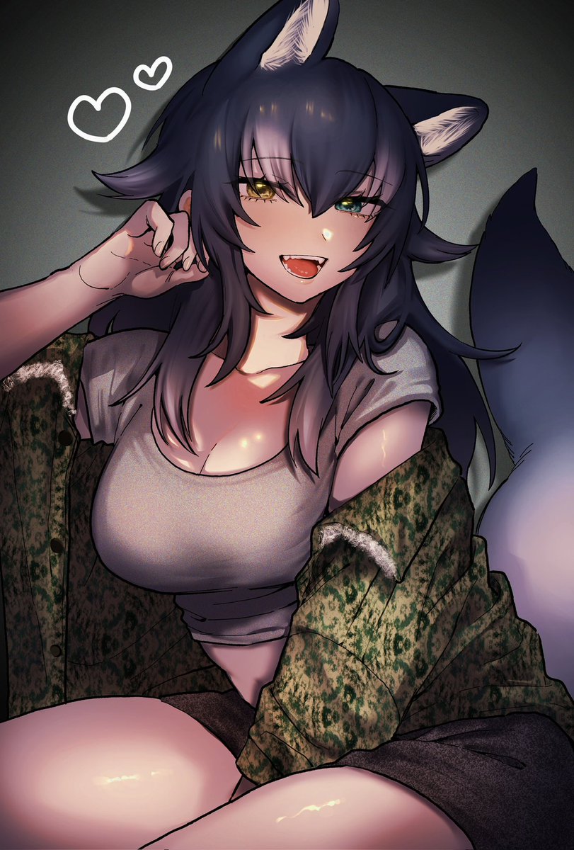 asamusuko's tweet photo. チェキにしたタイリクオオカミ先生 https://t.co/KTAAAMrpEh