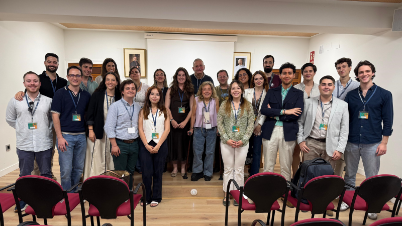 archimadrid's tweet photo. 📰María Azargui Sánchez, nueva coordinadora de la #RedFratelli: «El reto es seguir haciendo de la red un espacio de encuentro y formación»

➡️La apuesta para este nuevo curso mantiene tres ejes fundamentales: «Diálogo, escucha y cultura del encuentro»

https://t.co/kNjDwa2z3l https://t.co/6OTtCFJIst
