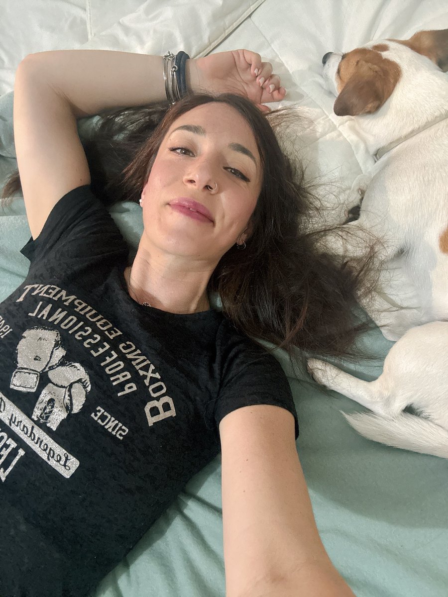 OliverBennbom2's tweet photo. AWs u but wants too find that someone specialould u like too talk too a real man that’s bin hurt as well https://t.co/06SAbCKeaA