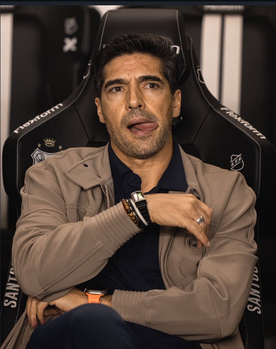 Verdao_infos's tweet photo. 🚨 ATENÇÃO!

Segundo o @cmjornal, Abel Ferreira é um nome na lista do Sporting para ocupar, no futuro, o lugar do atual treinador, Rui Borges, que é contestado no cargo.

Frederico Varandas, presidente do clube português, mantém a confiança em Rui Borges, mas já considera alternativas.

📸 Danilo Yoshioka