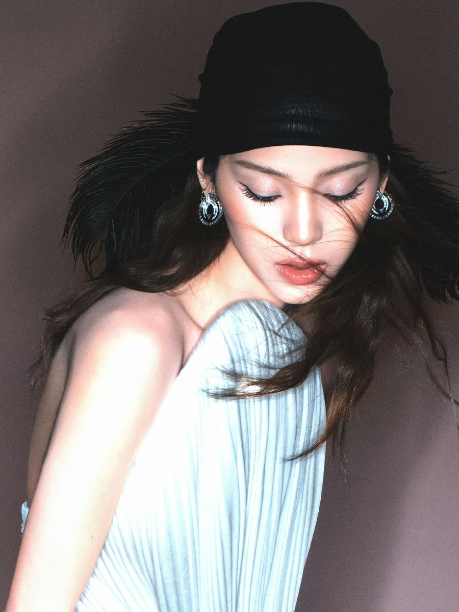 centlookbook's tweet photo. #OuyangNana 歐陽娜娜 in CDAM for Weibo Music Awards 2026

This piece is part of the AETHER - Open Limits Exhibition by CDAM which will be held in October 2026 at the Ho Chi Minh City Museum of Fine Arts. https://t.co/Sne2n1fnWm