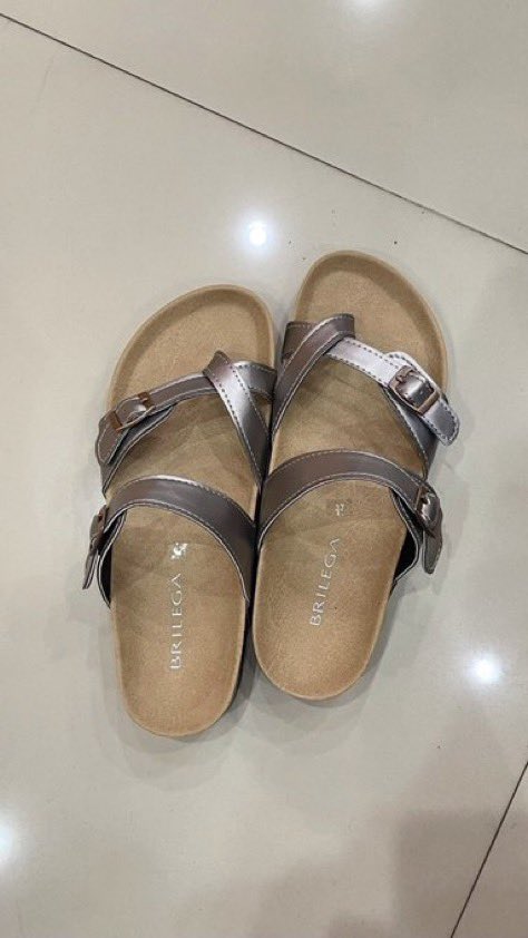 hpdjzz_'s tweet photo. Sandal B*rkenst*ck versi BPJS‼️🥰
gak kalah bagus kualitas nya, masih cantik dipake nyaaa✨ https://t.co/YgmCDntAUs