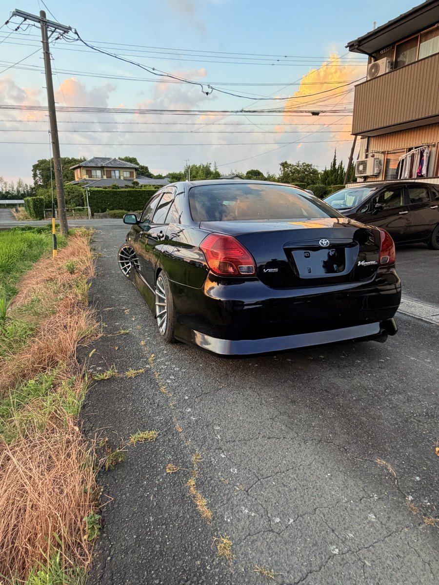 RANIDU1992's tweet photo. トヨタ ヴェロッサ 1JZ-GTEターボ 5MT ヴェルテックスフルエアロ
 KAZAMA AUTO DG-5 フルタップ車高調
小倉クラッチ（ORC）ツインクラッチ（新品）
TRD ファイナルギア 3.7・2WAY LSD デフ
ブーストコントローラー
 インタークーラー
10J 18インチ アルミホイール
銅製ラジエーター装着
251万円 https://t.co/TW4ERTlDmh