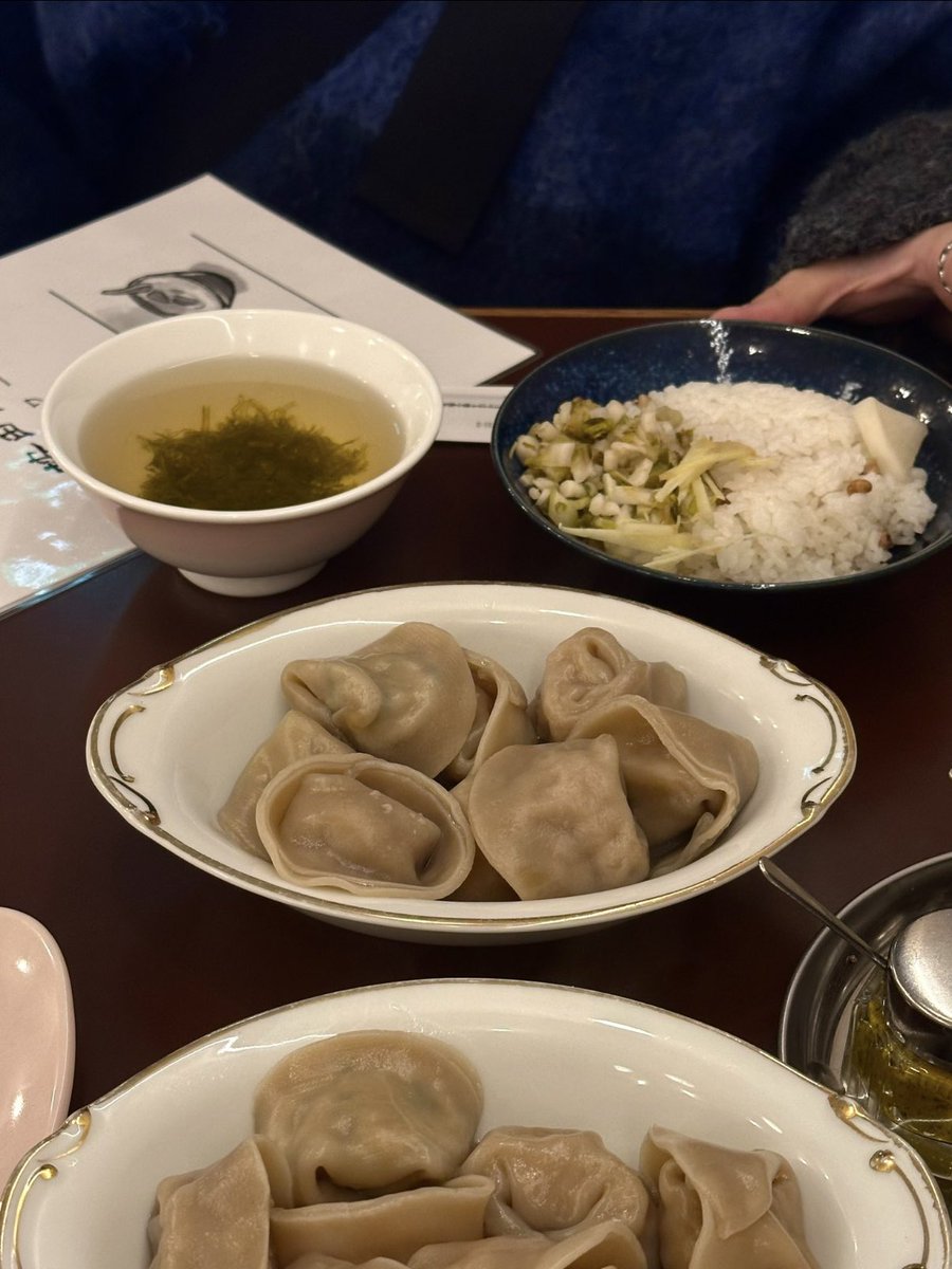 sss_ota_'s tweet photo. 代々木付近でご飯に困ったら絶対ここ”按田餃子” https://t.co/FE8aRVkYkf