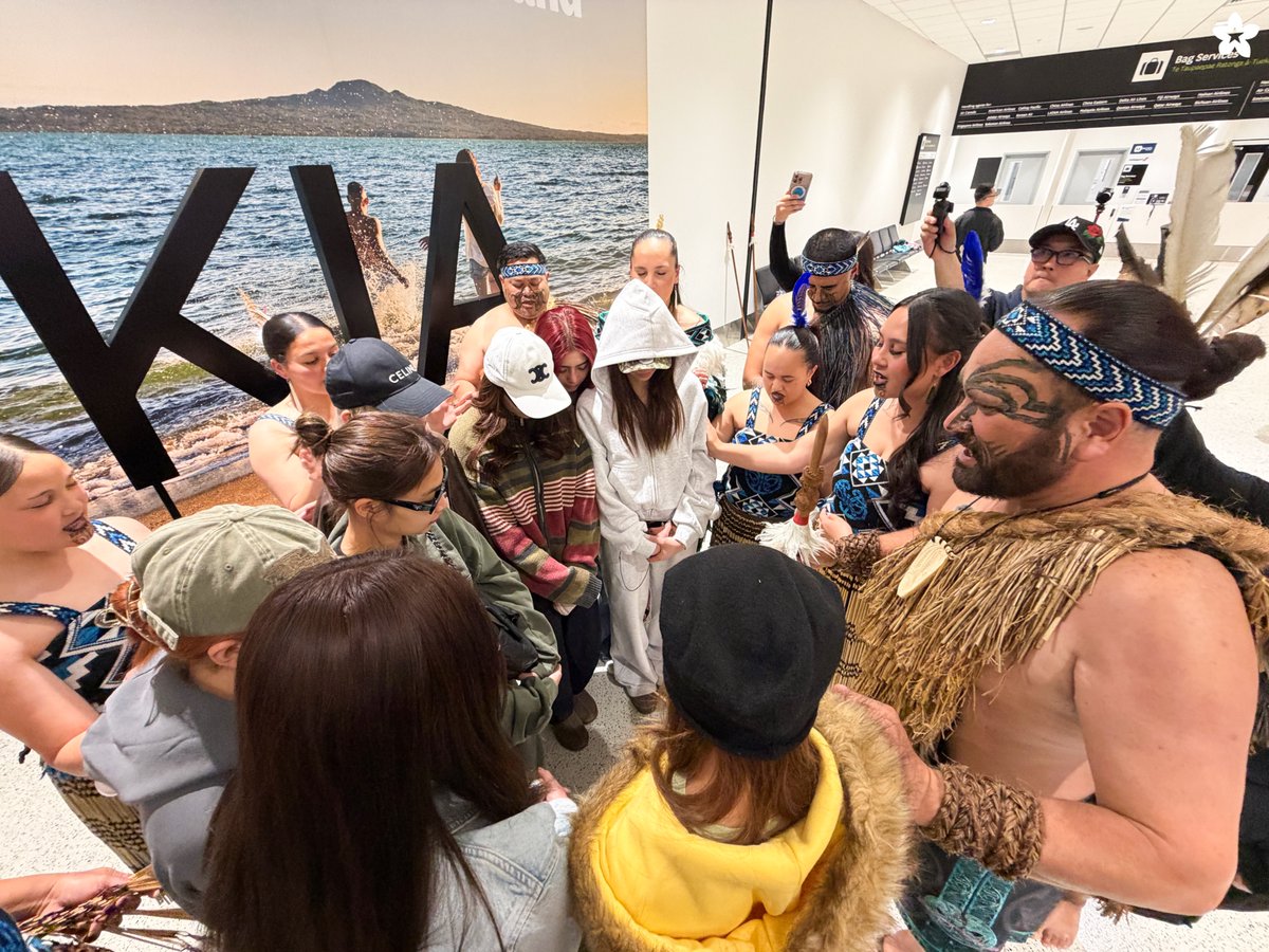 BINI_ph's tweet photo. Kia ora, Auckland!👋🏻 

What a beautiful pōwhiri from the Māori people! 🥹💗 Thank you @TEAMBLOOM_NZ for making our arrival extra special! 

See you this Sept 25 at Eventfinda Stadium for the BINI Signals WT 2026 brought to you by DayBreak Media and ABS-CBN Global! 

#BINI #BINI_SIGNALS_WORLDTOUR_2026 #BINI_SIGNALS_AUCKLAND