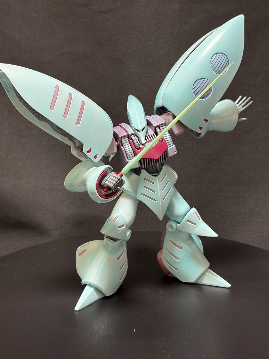 garahau's tweet photo. #GSIクレオス #リンプラ塗装コンテスト2
#バンダイ #HGキュベレイ

ステラスカイブルーを使いたくて、映えそうなHGキュベレイに下地なしでバーッと塗装しました。
ちょっと物足りなかったので、ステラワインレッドでポイント塗装。良い発色！

わりと隠蔽力が高く、パール感も良い！
気に入った！ https://t.co/MjikvzmQFG