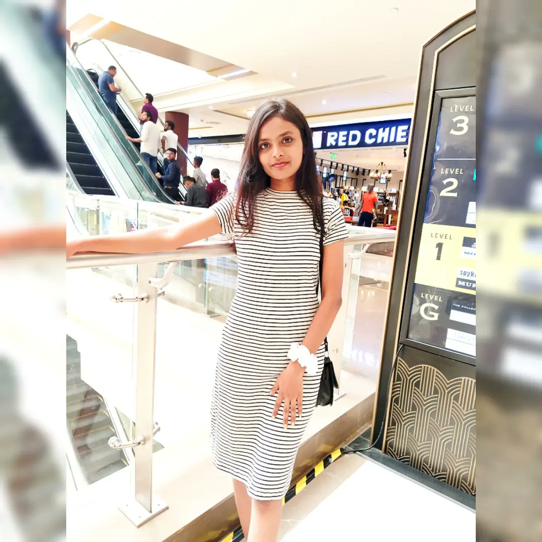 MaryjoStucnfo's tweet photo. A girl should be two things: classy and fabulous. https://t.co/W0GtpdqwUM