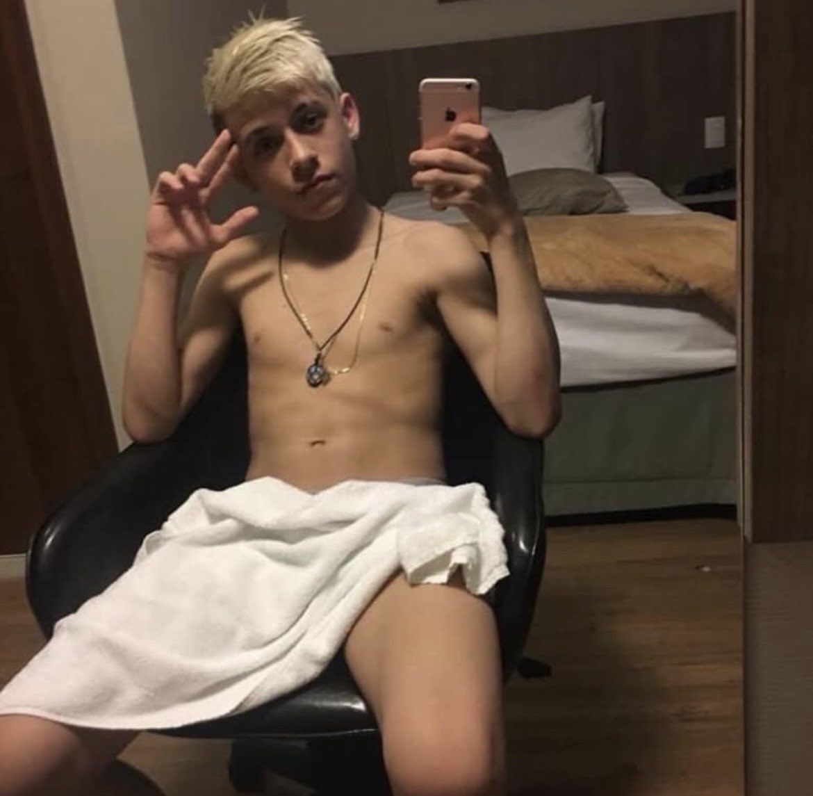 Dreamfyreboy's tweet photo. Pedrinho #boy #mc #funk #sp https://t.co/OzhT500w8i