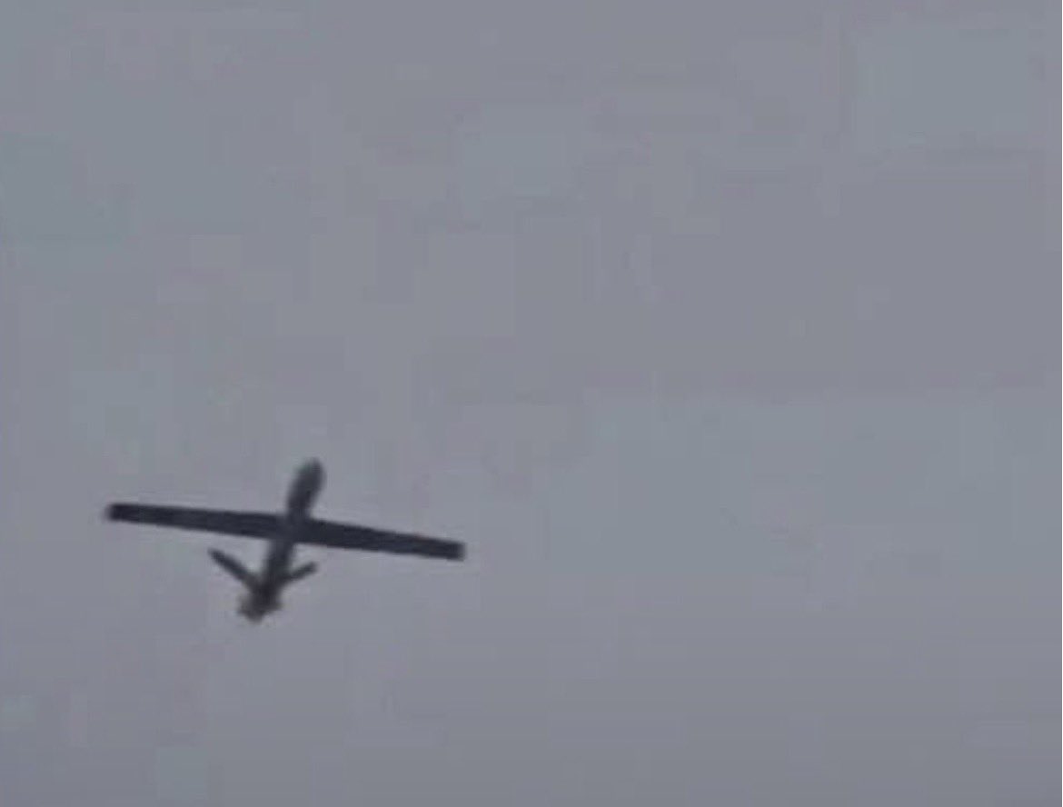 pak_19477's tweet photo. عاجل | تمكن الدفاع الجوي الباكستاني من إسقاط 8 طائرات مسيّرة انتحارية هندية الصنع أُطلقت مؤخرًا من الأراضي الأفغانية. 🇵🇰

في حين يقوم النظام الأفغاني حاليًا بإطلاق مسيّرات بشكل عشوائي تستهدف المدنيين في المناطق الحدودية الباكستانية. https://t.co/D1LTs5SkZy