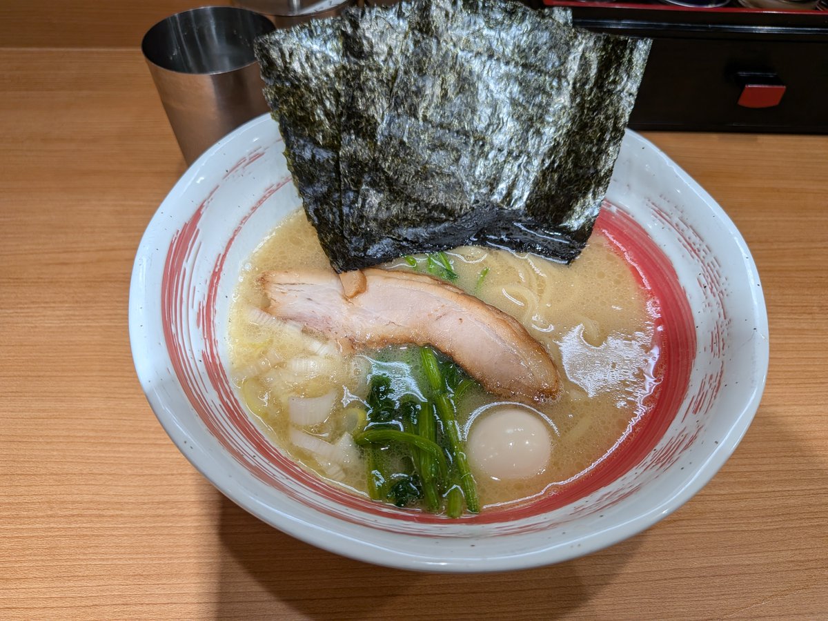 tama_kamonegi's tweet photo. #TAMA葱のご飯記録 
先週の金曜日から〜！
1枚目が金曜、2枚目土曜、3枚目昨日、そんで4枚目今日
麺類多くね？？ https://t.co/ZELs3R6T8R