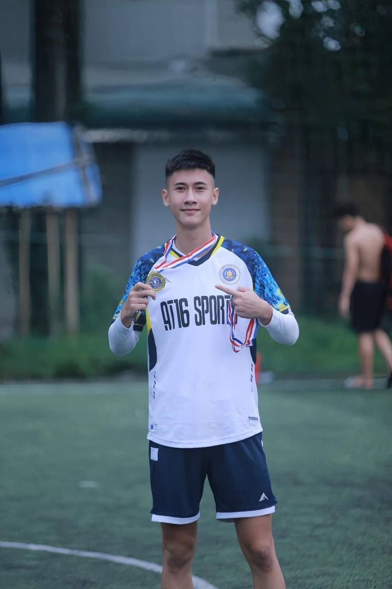 binztv8's tweet photo. đẹp trai bắn nhiều nữa

link 10video : https://t.co/nnhqNlbu0n

vào đánh giá 5sao là xem được https://t.co/qyArqS6eHf