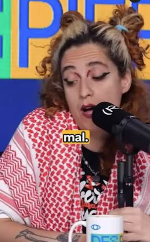 ACOM_es's tweet photo. Ellos siempre a favor de los invasores islámicos violentos, sea en Israel o en Ceuta.
Aquí una pequeña muestra de la patulea que se ha manifestado ante ambas situaciones:

-Ana M. Alcalde (Barbie Gaza), flotillera que negaba las violaciones del 7O y se iba a dar vueltas por el Trampolín diciendo que estaba segurísima.
-Lucía Nistal flotillera, que afirmaba que se estaba apalizando a invasores en Ceuta.
-Rafa Borrego, flotillero que dice sentirse más seguro en la playa del Trampolín que en el centro de Ceuta.
-Alem Velasco, también flotillera que decía que el Mercadona era racista con los invasores.
-Asociación Negu Gorriak: Dicen que Ceuta es la nueva Gaza.

Juzgad vosotros mismos: Israel y España se enfrentan a enemigos parecidos.