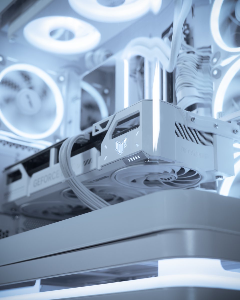 ASUS's tweet photo. 🤍 Beauty in White.

Clean design, cool under pressure, and built for gaming and everyday performance.

Join the #UpgradeWhatMatters #Giveaway for a chance to win a Full PC, Edition 20 Series gear, and more. 

🎁 Total prizes worth over $15,000. Explore: https://t.co/dSikStpUJ9 https://t.co/YhsktZamme