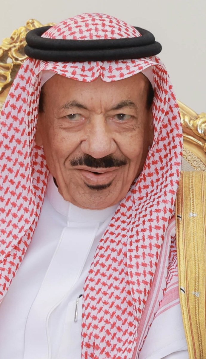 3K2005's tweet photo. #رجالات_الوطن_في_اليوم_الوطني
أحد  رجالات الوطن الشيخ #عبدالله_محمد_البليهد
والذين عايشوه سنوات وطنية حافلة من العطاء والعمل والاخلاص في إمارة منطقة الرياض
يؤكد في حديث

#اليوم_الوطني_السعودي_٩٦
في هذا اليوم نستذكر قصة توحيد المملكة على يد الملك المؤسس عبدالعزيز بن عبدالرحمن الفيصل آل سعود رحمه الله و طيب ثراه و تحول هذا الكيان الوليد الى دولة عظمى مزدهرة يخطب الجميع ودها و لها دور مؤثر .
و اليوم نعيش تحت قيادة #خادم_الحرمين_الشريفين_الملك_سلمان_بن_عبدالعزيز  و #ولي_العهد_الأمير_محمد_بن_سلمان مرحلات تحول مبهرة قفزت بالمملكة مراحل متقدمة من النهوض و التقدم وجعلتنا ننافس اكبر اقتصادات العالم مع المحافظة على قيمنا الدينية و الاجتماعية و متمسكين على هويتنا الوطنية  بين شعوب العالم.
@emara_alriyadh
#اليوم_الوطني_٩٦
#اسرة_البليهد