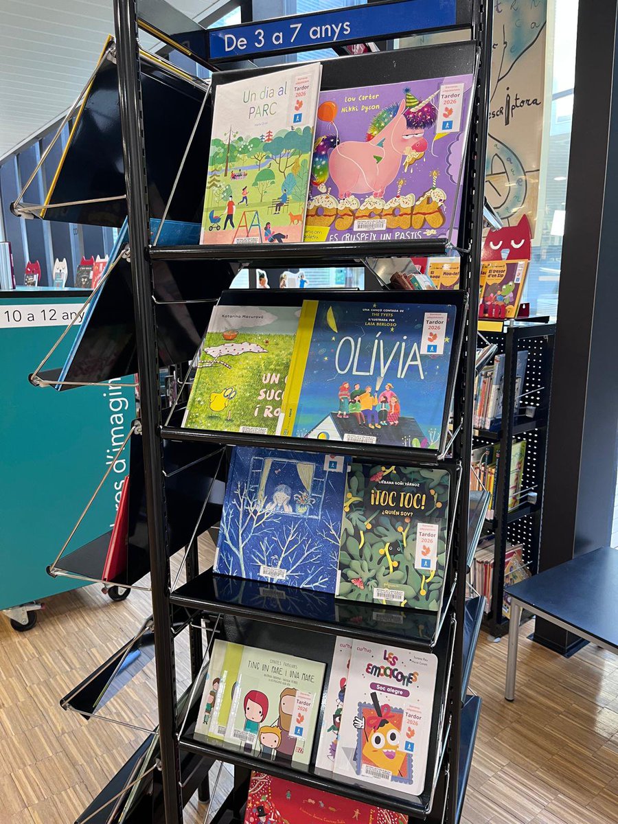 BiblioVendrell's tweet photo. 🍂 Ja són aquí les novetats de tardor a la Sala Infantil de la Biblioteca.

Es poden agafar en préstec...

#BibliotecaPublicaTerraBaixa #SalaInfantil #NovetatsDeTardor #bibliovendrell https://t.co/vzH27rkyqc