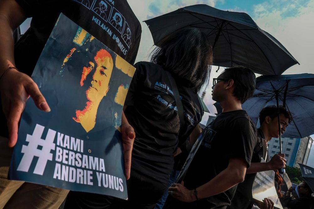 IFEX's tweet photo. #Indonesia 🇮🇩 @AJIIndonesia marked its 32nd anniversary by highlighting the threats journalists face in the country. It recorded 89 cases of violence against journalists throughout 2025, an increase from 73 cases in 2024.

https://t.co/jQL6aaiXhe https://t.co/touIe2IfH0