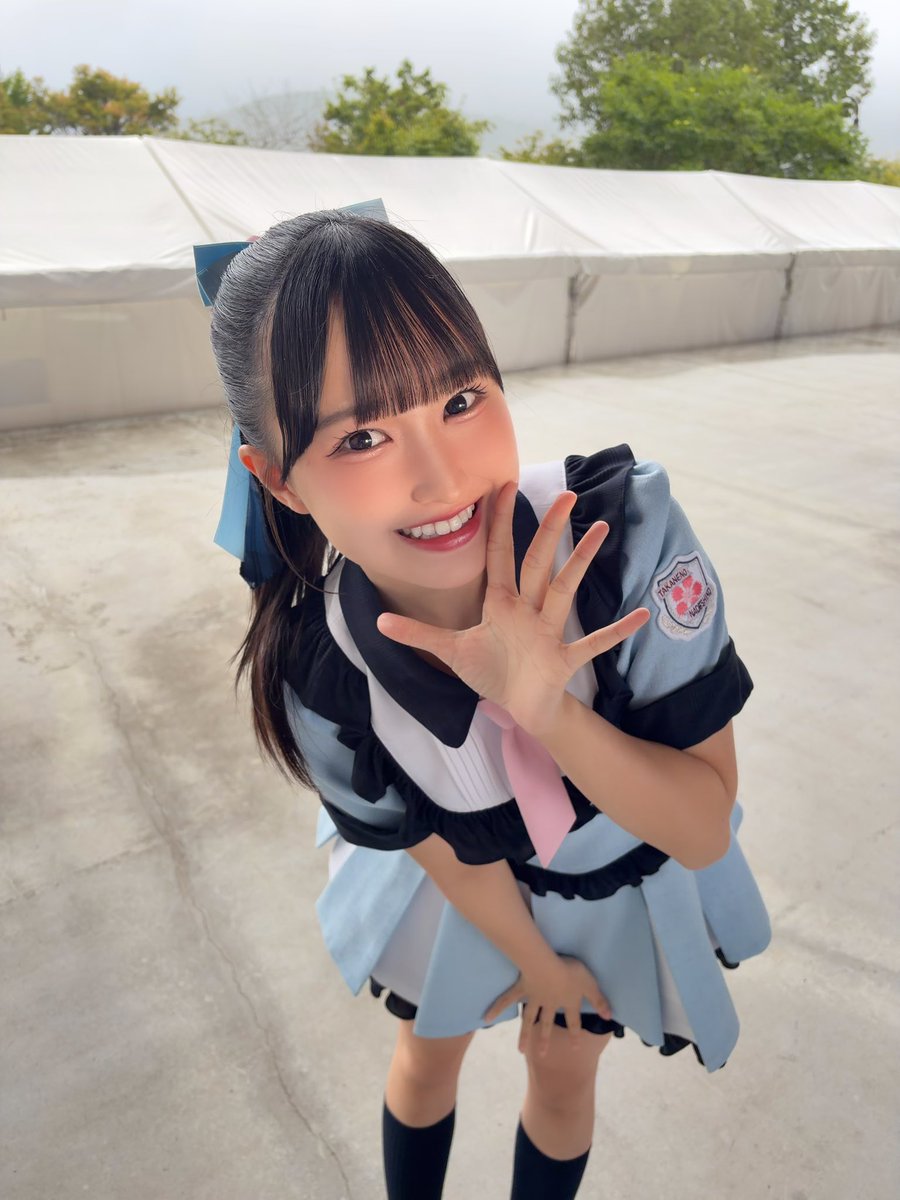 erisahigasiyama's tweet photo. 『 #SPARK2026 in YAMANAKAKO 』 SPARK STAGE
ありがとうございました！

雨の中足を運んでくれてありがとう😭✨️
たくさん温まって雨に気をつけてね🥹🛀☔️

SPARKならではの開放感とみなさんの
パワーをたくさん感じて最高の時間でした🫶🏻︎

お寿司も美味しく頂きました🥹🍣
送って下さったみなさんありがとう～😭💭味わいました🥹
メッセージも嬉しかったよ👀♡
幸せお腹いっぱいだよ～( ˶ˆ꒳ˆ˵ )💗
#高嶺のなでしこ