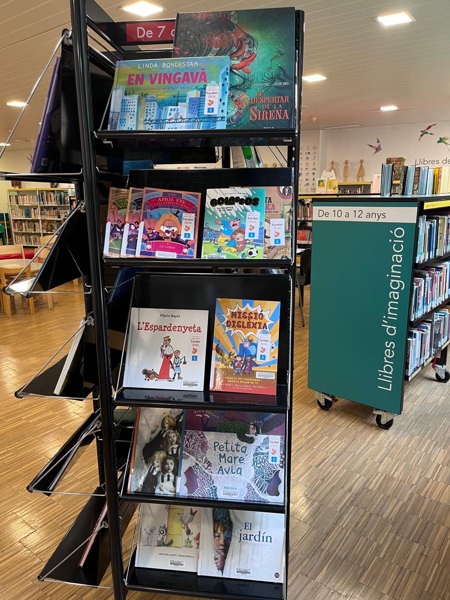 BiblioVendrell's tweet photo. 🍂 Ja són aquí les novetats de tardor a la Sala Infantil de la Biblioteca.

Es poden agafar en préstec...

#BibliotecaPublicaTerraBaixa #SalaInfantil #NovetatsDeTardor #bibliovendrell https://t.co/vzH27rkyqc