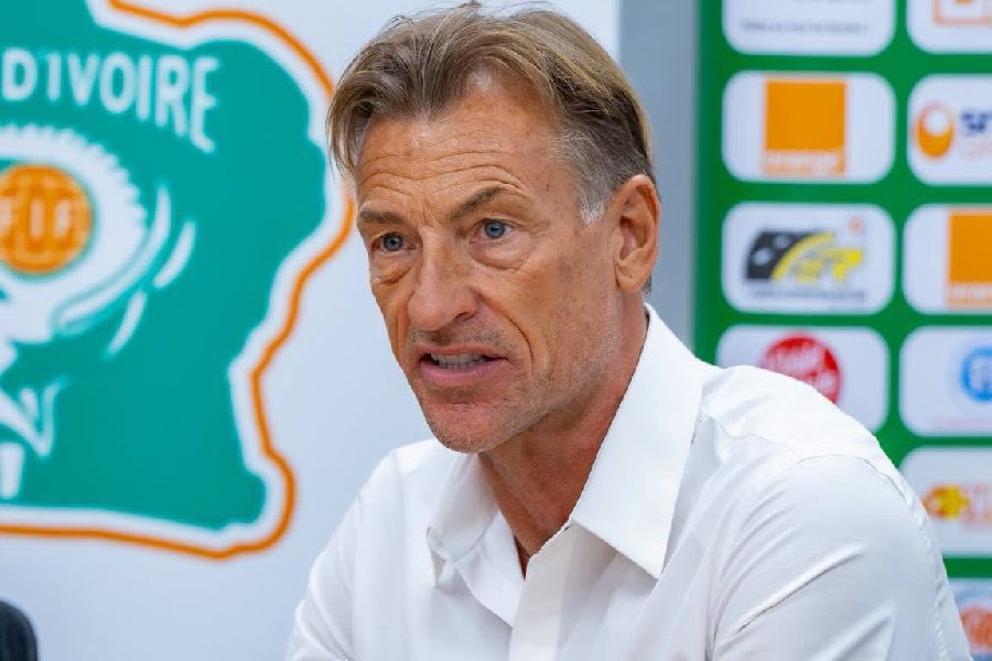 saedeciv's tweet photo. 🔴 Hervé Renard, il faut gagner la CAN, le reste, c’est du lobbying !

Il y a deux CAN à viser avant qu’on bascule vers une CAN tous les quatre ans. Donc, il faut aller chercher le trophée, c’est tout !

Une CAN à 24 ou à 28 équipes, les éliminatoires ne sont que des matchs amicaux pour des équipes comme la Côte d’Ivoire.

Le plus important, ce sont les compétitions majeures et les trophées. 🏆🇨🇮

#civ #civ225