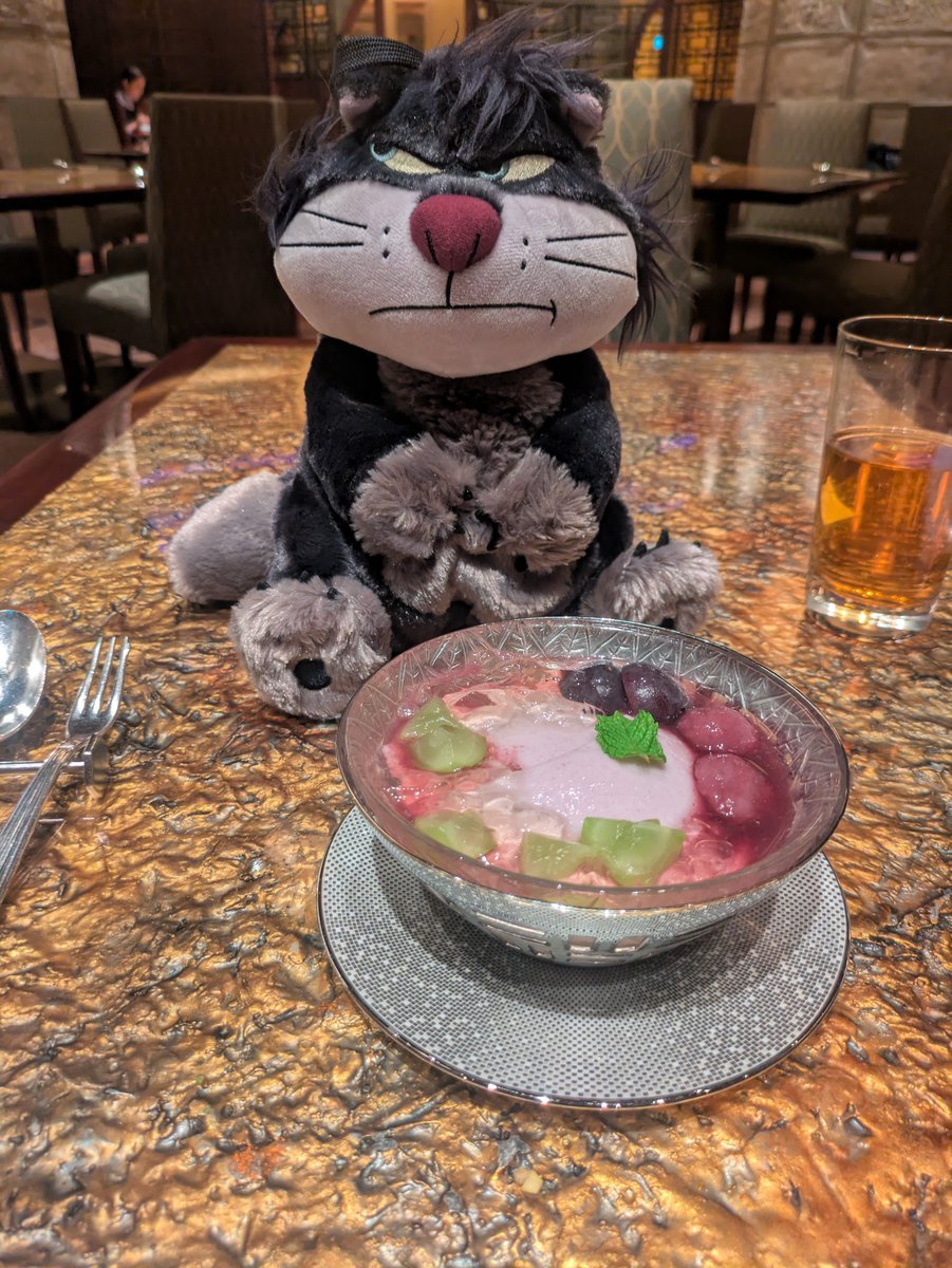 tayler1118's tweet photo. シルクロードガーデンの今月の杏仁豆腐
頂きました。
9月はぶどう
凄く美味しかった😋 https://t.co/jz92R25beA