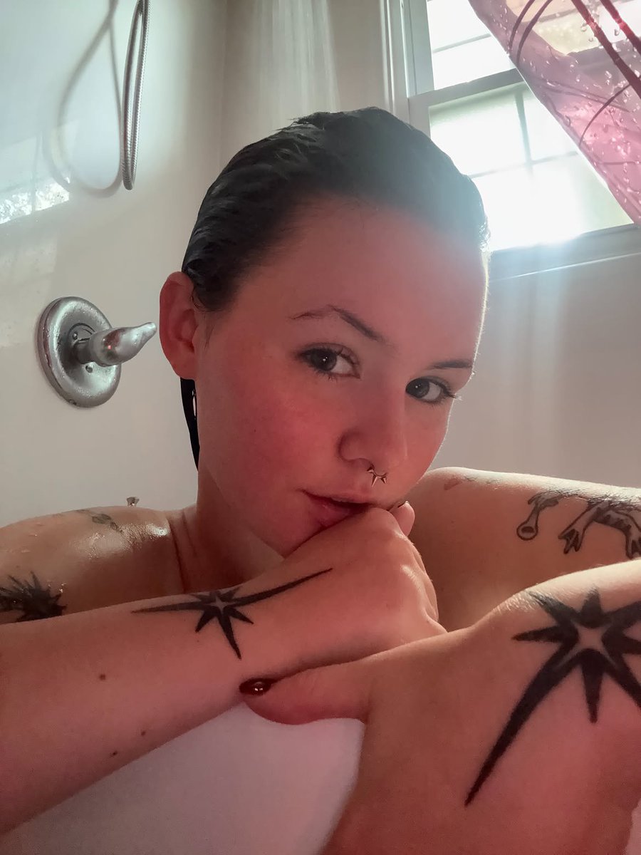 annasexe6's tweet photo. Went to the gym yesterday, now I feel like a wet noodle today.WhatsApp ➡️+1405 212-0942
 telegram address:https://t.co/Jm9TSuKfyA https://t.co/p5r6goWoYZ