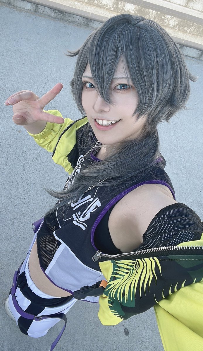 yuchogyu's tweet photo. 残暑ッス☀️🐝✨ https://t.co/ZCldWr8f0z