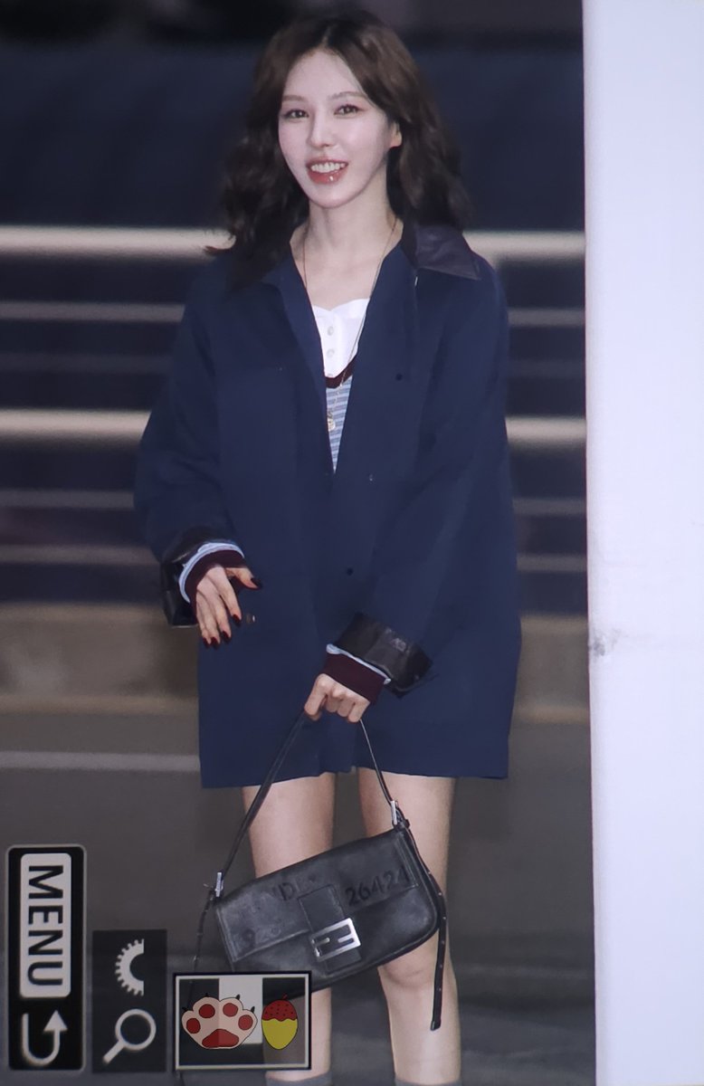 pleasure_94z's tweet photo. 260923 ICN 출국
공연 잘 하고 와:)
#레드벨벳 #RedVelvet #웬디 #WENDY https://t.co/MkPidcXz0g