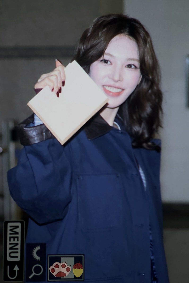 pleasure_94z's tweet photo. 260923 ICN 출국
🥺👋
#레드벨벳 #RedVelvet #웬디 #WENDY https://t.co/WI6VJ5WbrW