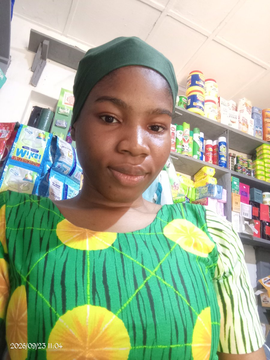 AdejokeAnifat's tweet photo. Decided to take pictures without filters today. 🤍

Finding perfection in imperfections. I'm learning to love the real me, just as I am. No filters, no Snapchat's perfect look, just my natural self. And honestly, I'm loving this kind of love. 🥹 https://t.co/zqMJcVoelc