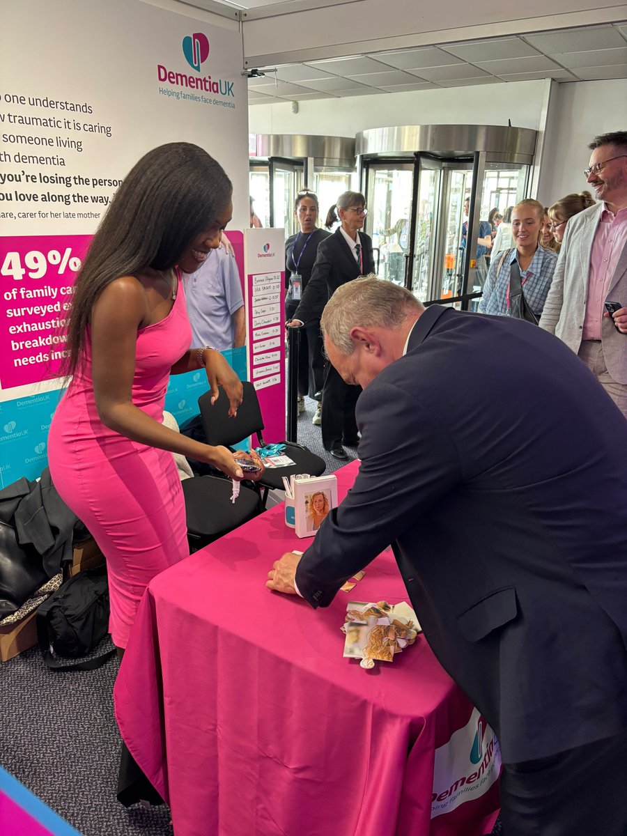DementiaUK's tweet photo. That’s a wrap on #LDConf! We spoke to 39 MPs and Peers about #PromiseToCare, and how they can help push for better dementia care. 💙

Next stop: #LabourConference. Help keep the momentum going by asking your MP to meet us: https://t.co/87LtkAsctA https://t.co/tTBZpacgyq