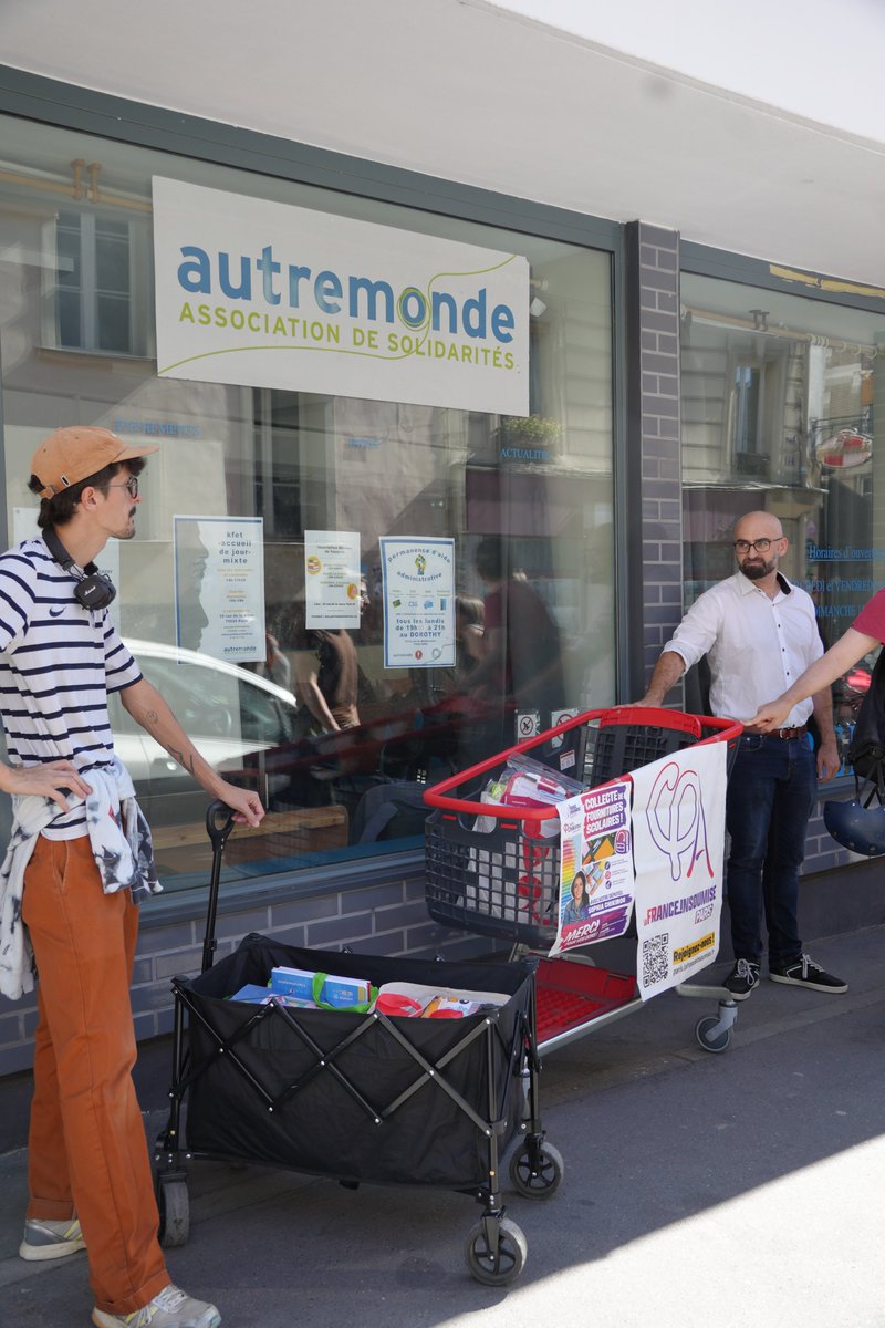 chikirouparis's tweet photo. Remise des fournitures scolaires collectées aux associations

Chaque rentrée, j’organise avec les militants insoumis des collectes au profit des associations de la 6e circonscription. Je vous encourage également à soutenir, par un don ou un engagement bénévole, @AssoAUTREMONDE (20e), Le Picoulet (11e) et La 20e Chaise (20e).

Face aux coupes budgétaires de l’État, de la Ville de Paris et de la Région Île-de-France, les associations peinent à répondre à des besoins croissants : cours de français, aide aux devoirs, accompagnement social, activités pour les seniors… Elles sont indispensables là où les services publics manquent de moyens.

Merci aux Parisiennes et aux Parisiens pour leur générosité et leur solidarité !