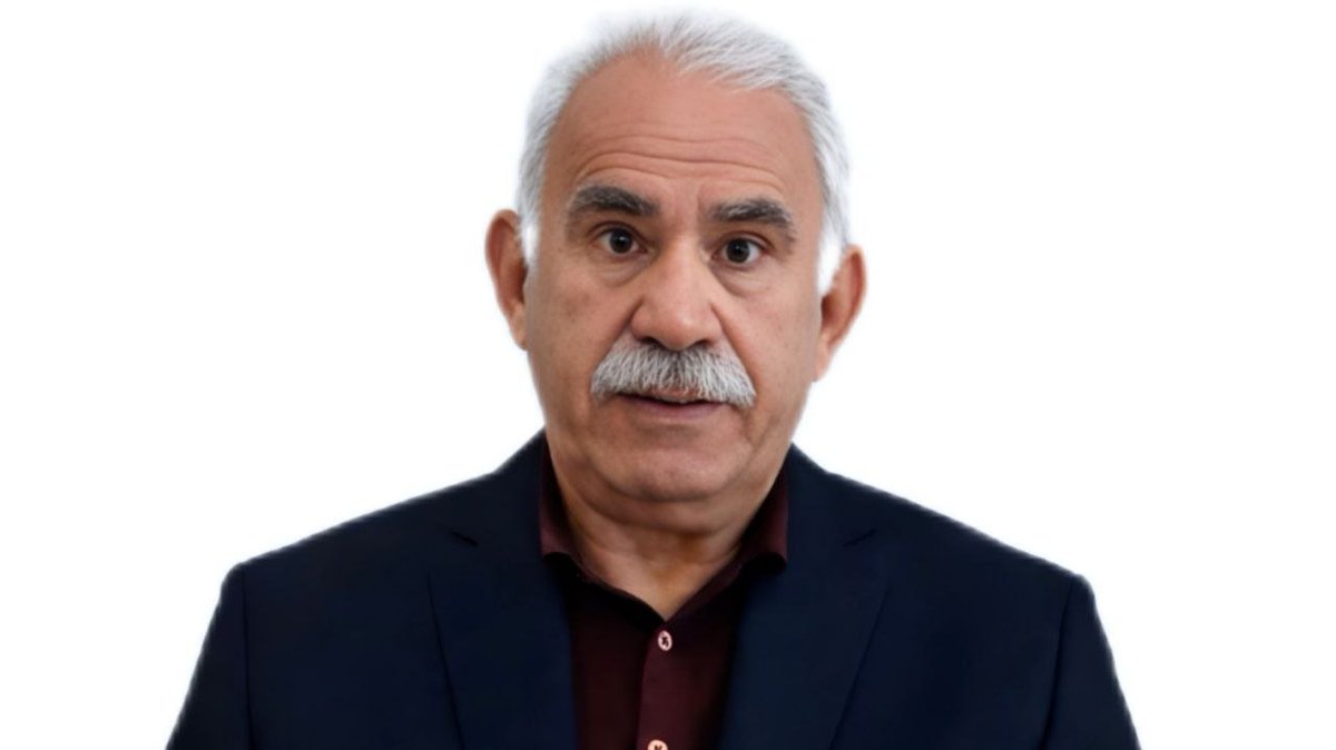 ardndnz2's tweet photo. İMRALI KAPILARI AÇILSIN!

Halkın talebi barış ve demokratik çözüm. Bu talebin gereği olarak, Barış ve Demokratik Toplum Süreci'nin baş müzakerecisi Kürt Halk Önderi Abdullah Öcalan'ın özgür çalışma koşulları sağlanmalı, İmralı'nın kapıları açılmalı ve süreç ilerlemelidir. https://t.co/1u7OFE81GZ