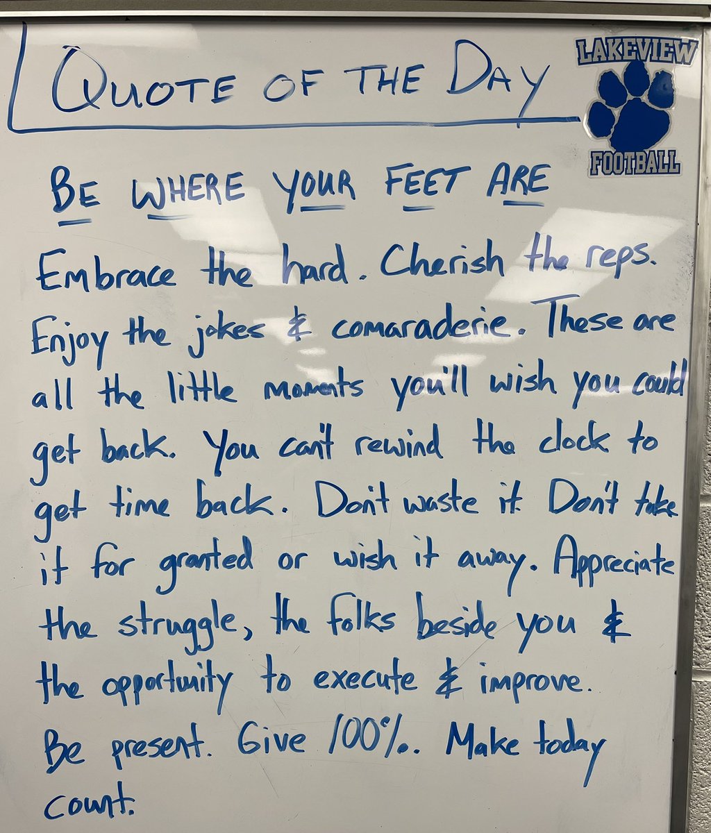 CoachRayO3313's tweet photo. Be where your 👣🐾 are

Once that ⏳ goes, there’s no way to get it back. Remember that even your worst day or saddest moment is someone else’s dream. 

You owe it to yourself &amp; those around you who support you to give your 💯 each and every day https://t.co/9DiLA6NS6n