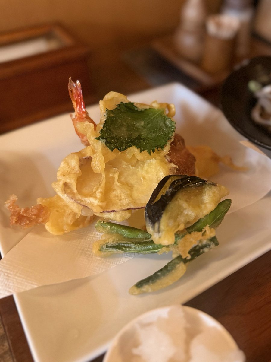 moodboardlunaaa's tweet photo. 福井飯 美味しかったぁ𐩢𐩺 ⟡.·*.
海鮮、お蕎麦、カツ、天ぷら...(๑>؂<๑)♡ https://t.co/AZeVUMNTRX