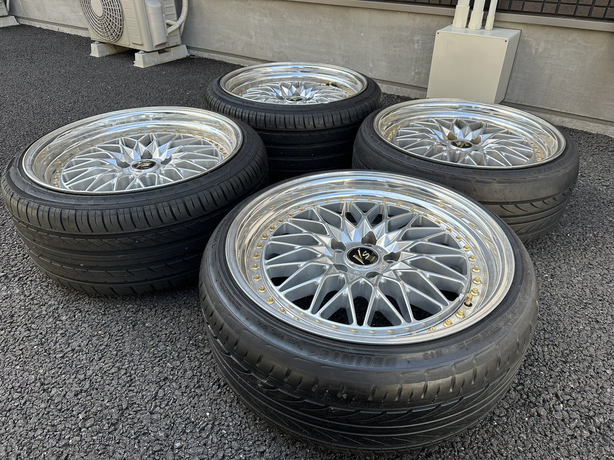 taro_eg4's tweet photo. #ホイール売ります 
10万円
WORK VS 19インチ 5穴 pcd114.3
8.5J 2本　9.5J 2本
オフセット4本共に+27
詳細気になる方DMお願いします🙇‍♂️ https://t.co/JOtDyVaDuS